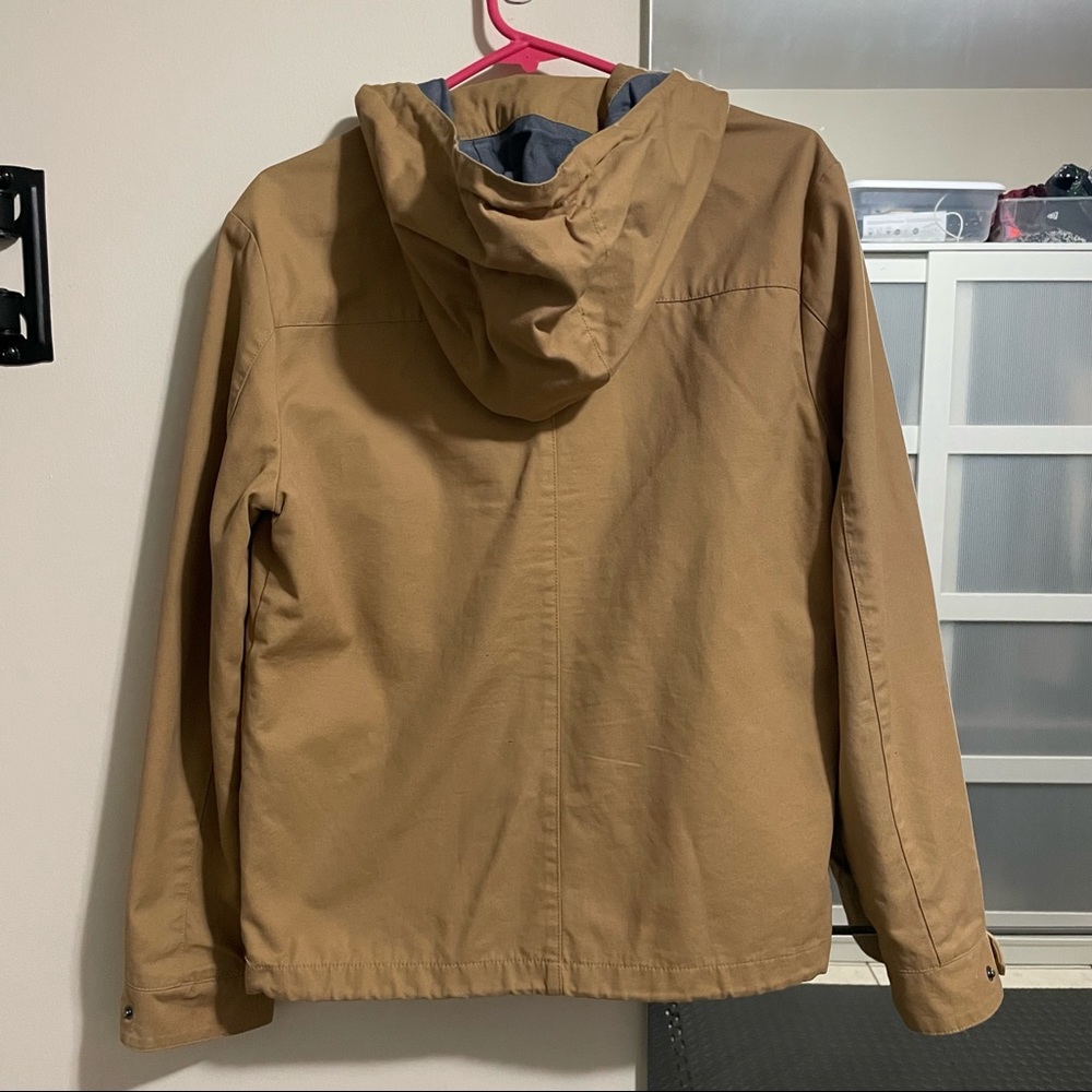Yishion Jacket - Picture 5 of 5